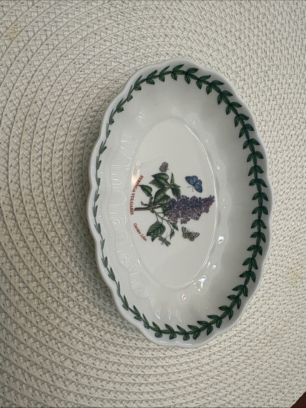 Portmeirion Botanic Garden 6” Scslloped Oval Fluted Dish w/lilac